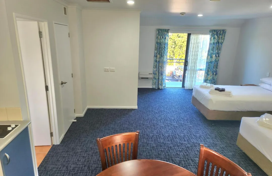 Botany Palms Motel-1