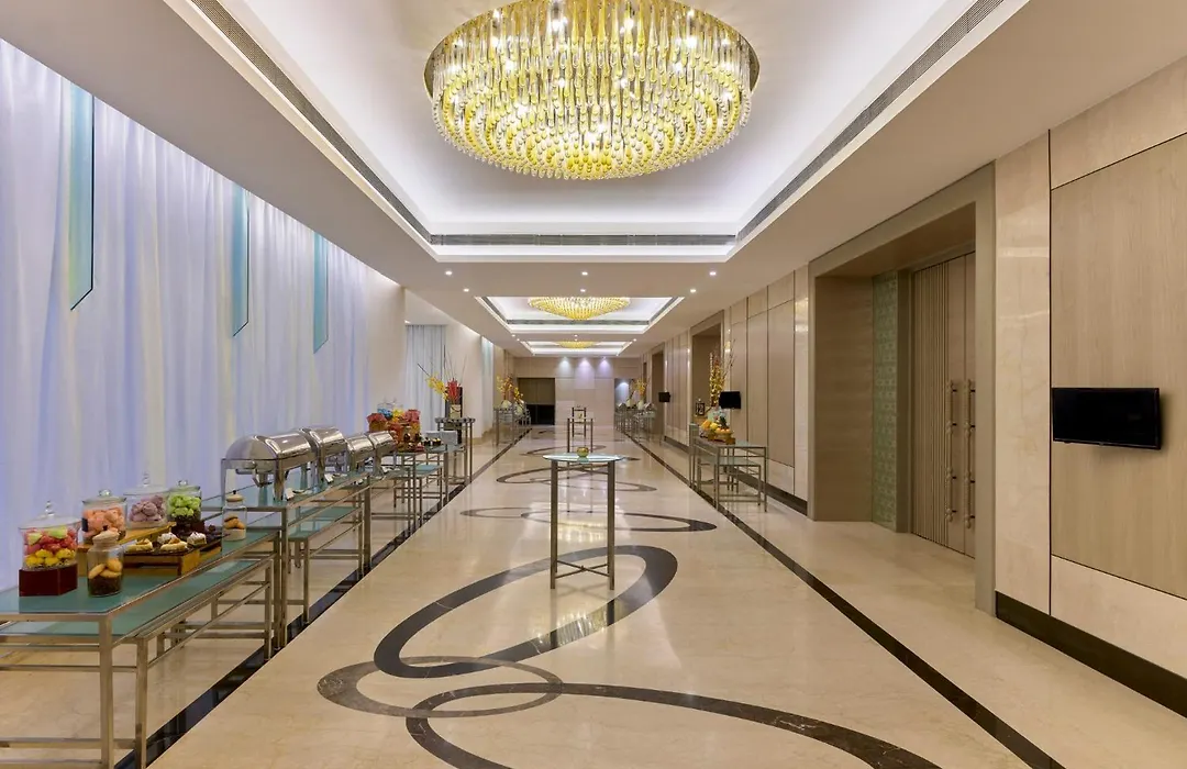 Crowne Plaza Ahmedabad City Centre By Ihg-1