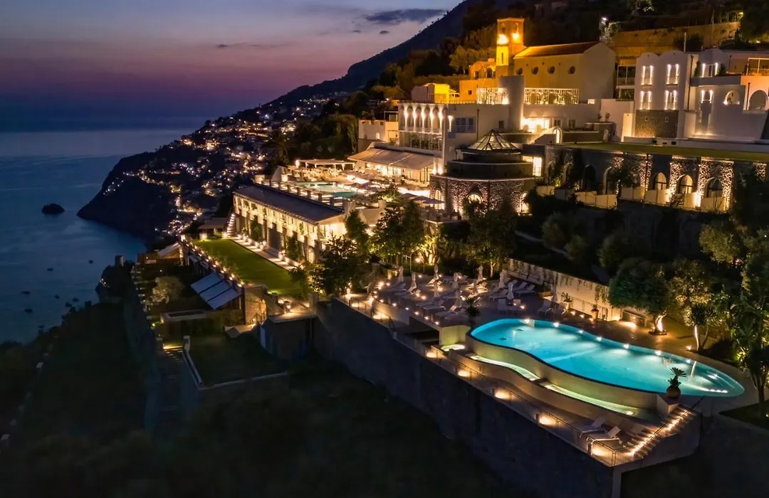Furore Grand Hotel-1