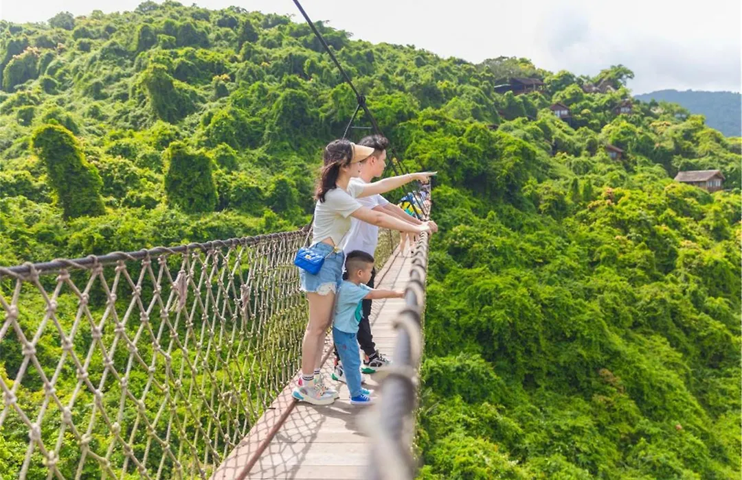 Yalong Bay Earthly Paradise Birds Nest Resort （Mountain Villas)-1