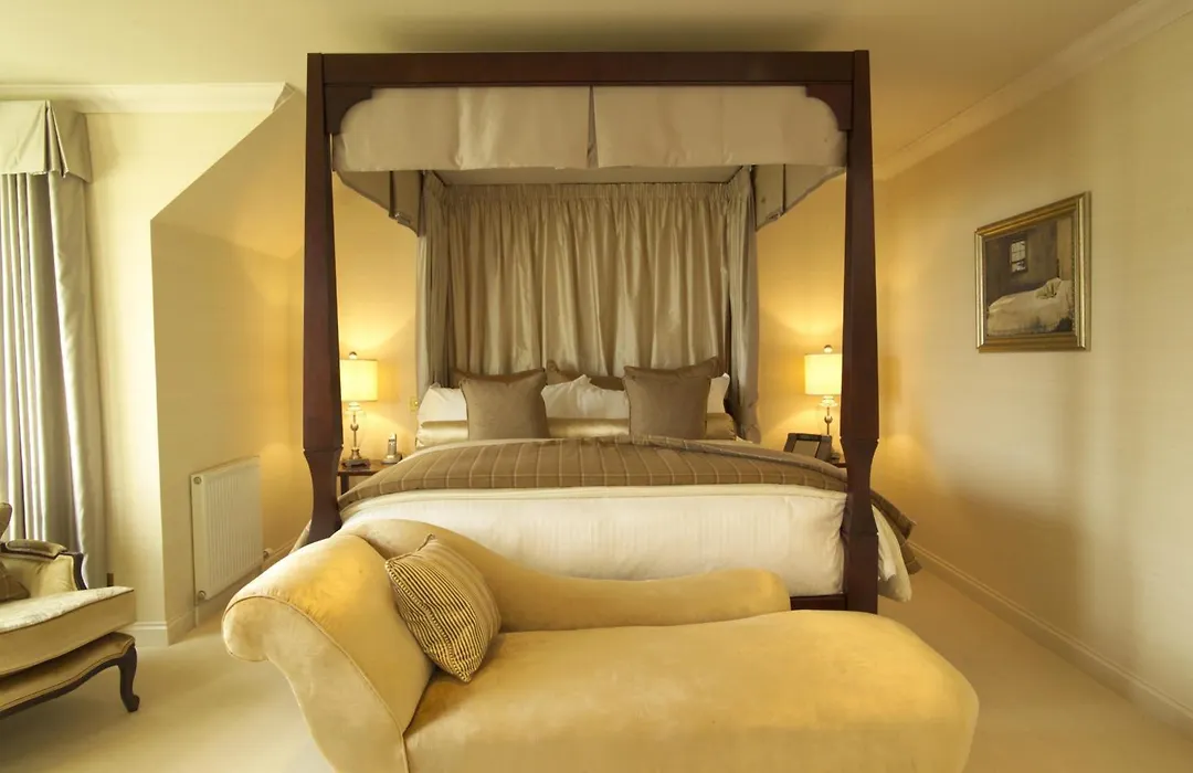 Loch Ness Lodge-1