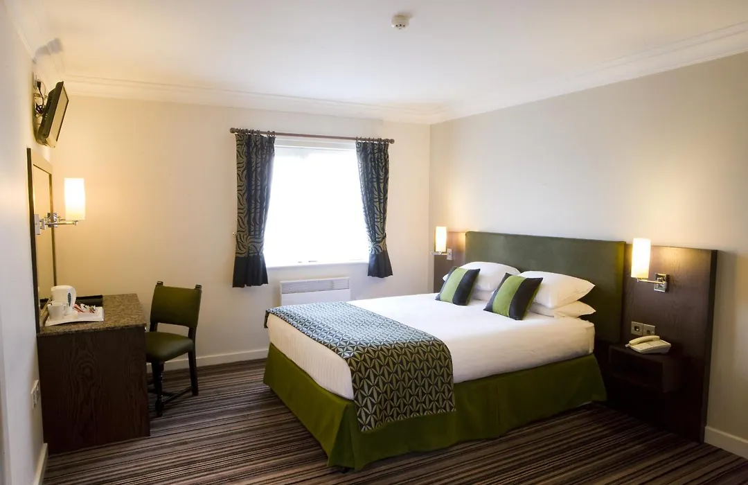 Burntwood Court Hotel-1