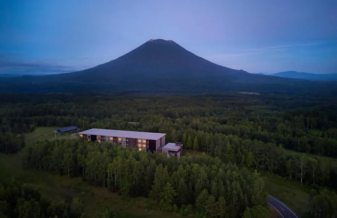 Higashiyama Niseko Village, A Ritz-Carlton Reserve-1