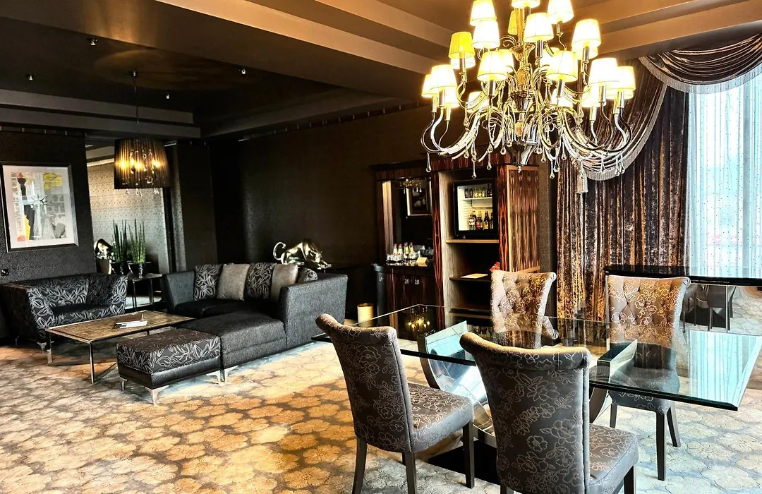 Royal Spa & Hotel Resort-1