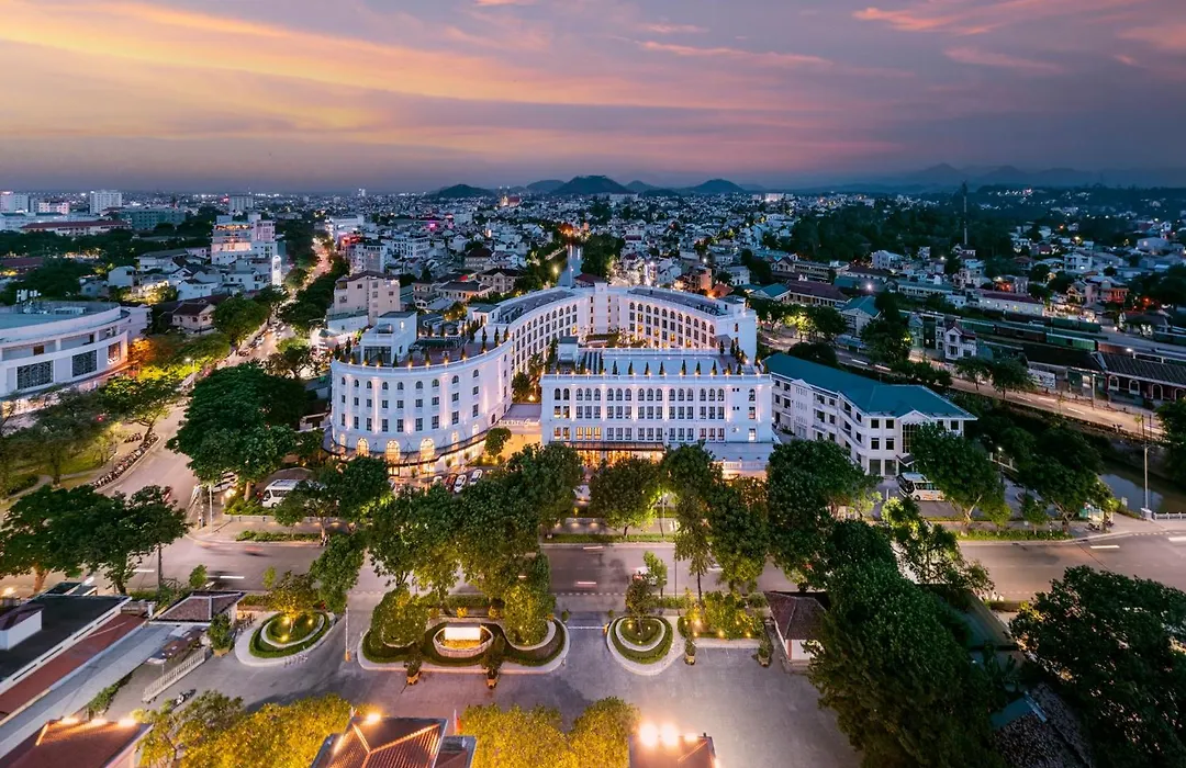 Silk Path Grand Hue Hotel-1