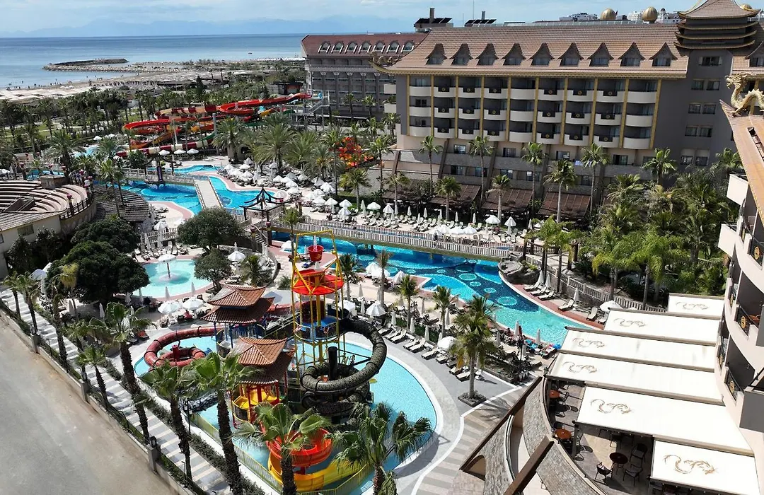 Royal Dragon Hotel-1