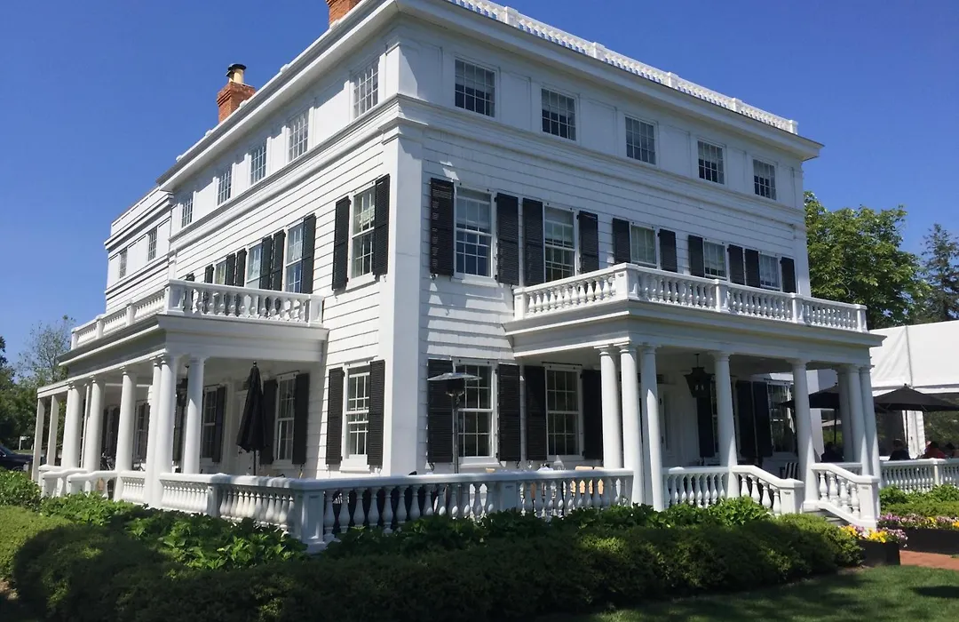 Topping Rose House-1