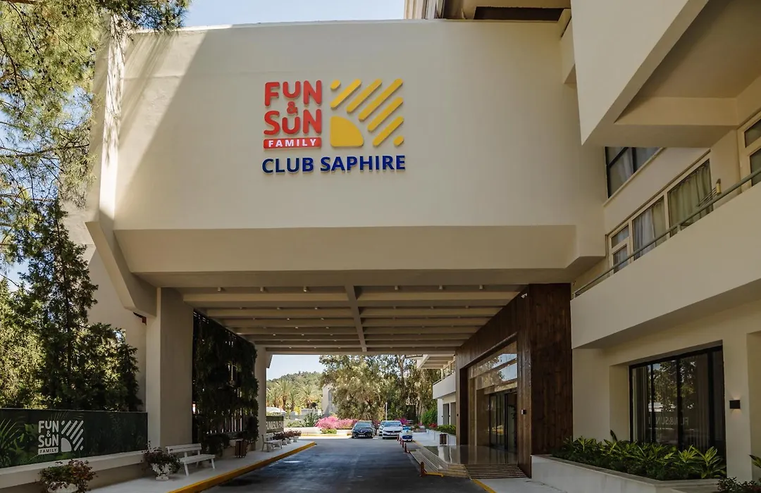 Fun & Sun Club Saphire-1