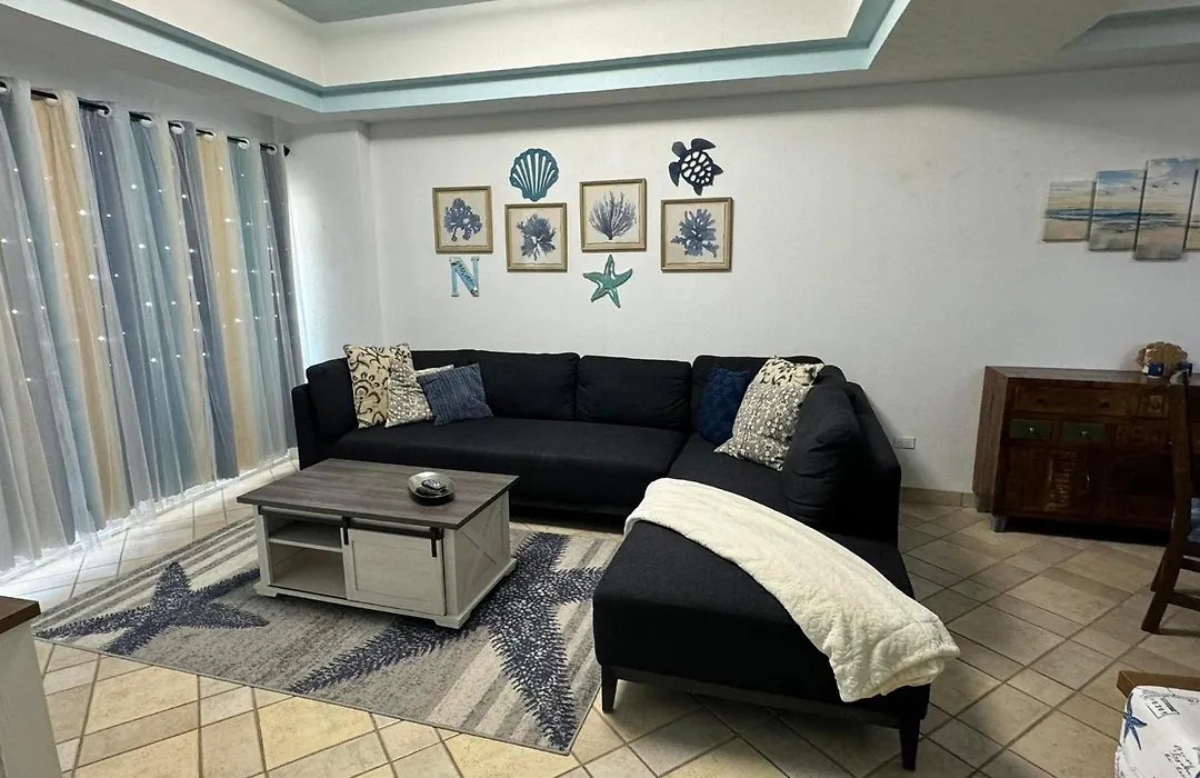 Las Palmas Resort-1