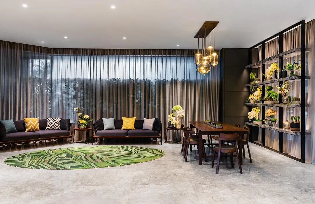 Royal Park Hotel-1