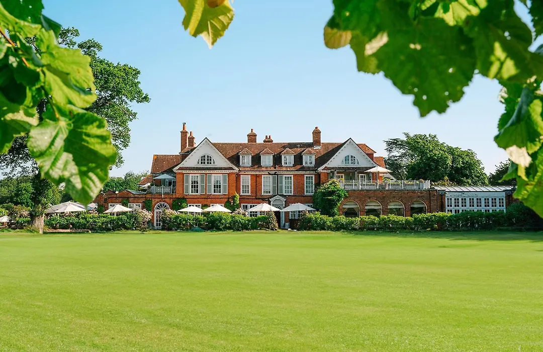 Chewton Glen Hotel - An Iconic Luxury Hotel-1