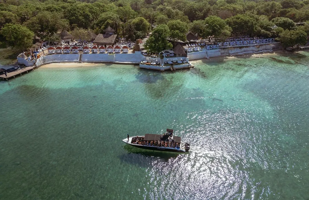 Bora Bora Beach Club Cartagena-1