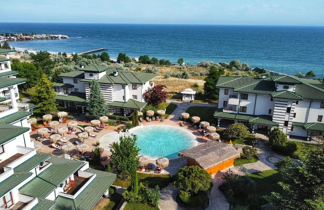 Emerald Beach Resort & Spa-1