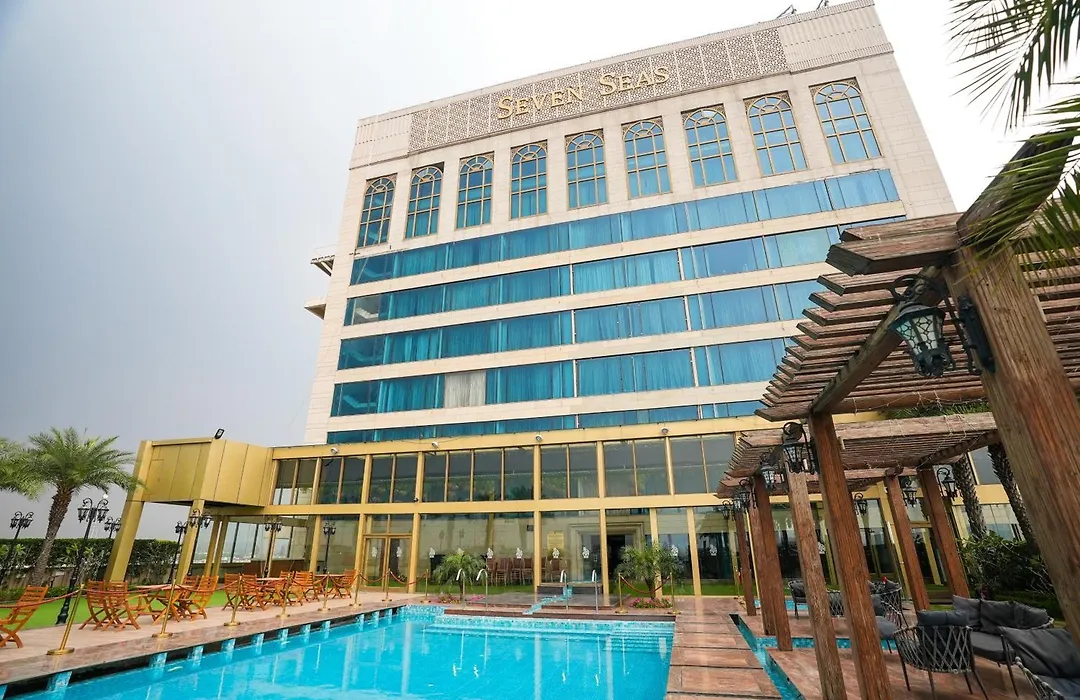 Seven Seas Hotel-1