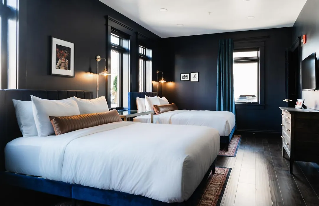 The Hotel Melrose-1