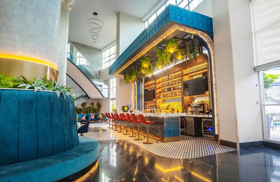 Wyndham Guayaquil, Puerto Santa Ana-1