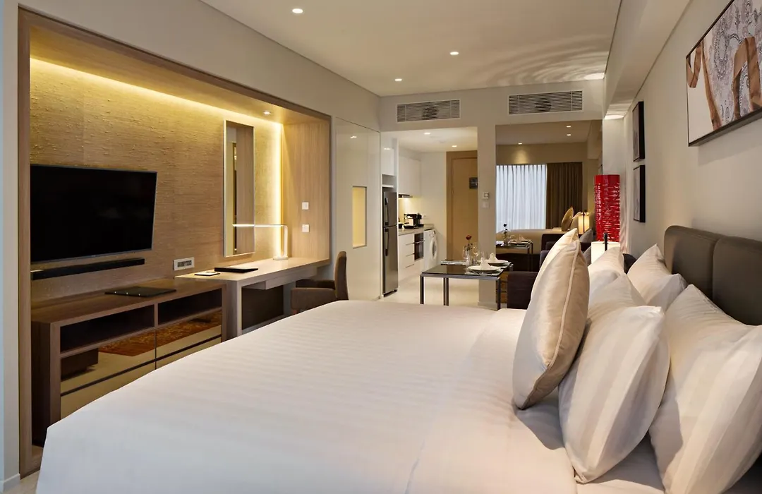 Oakwood Hotel & Residence Surabaya-1
