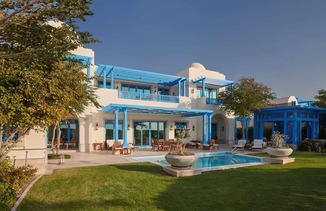 Hilton Salwa Beach Resort And Villas-1