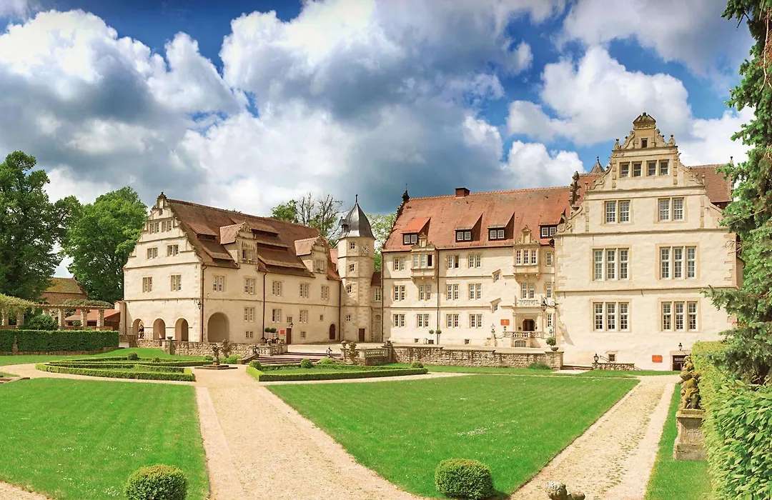 Schlosshotel Muenchhausen-1