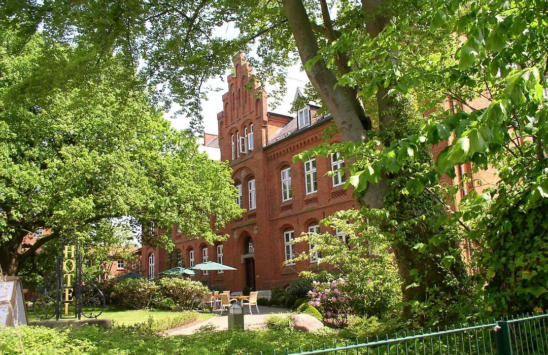 Hotel Altes Gymnasium-1