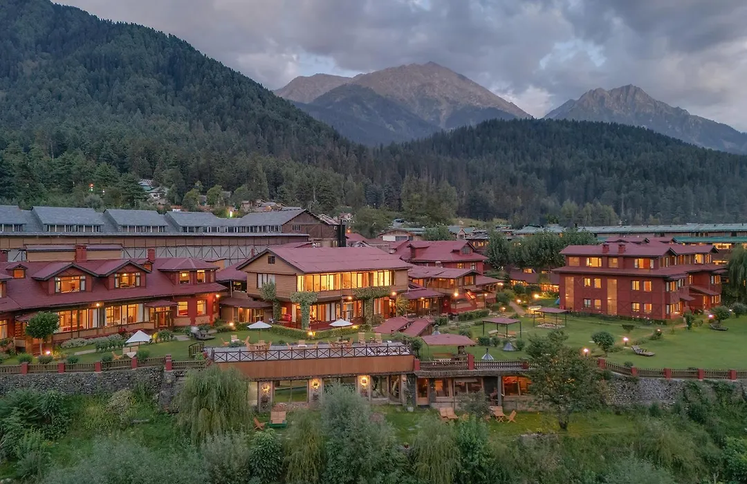Pahalgam Hotel Riverside Luxury-1