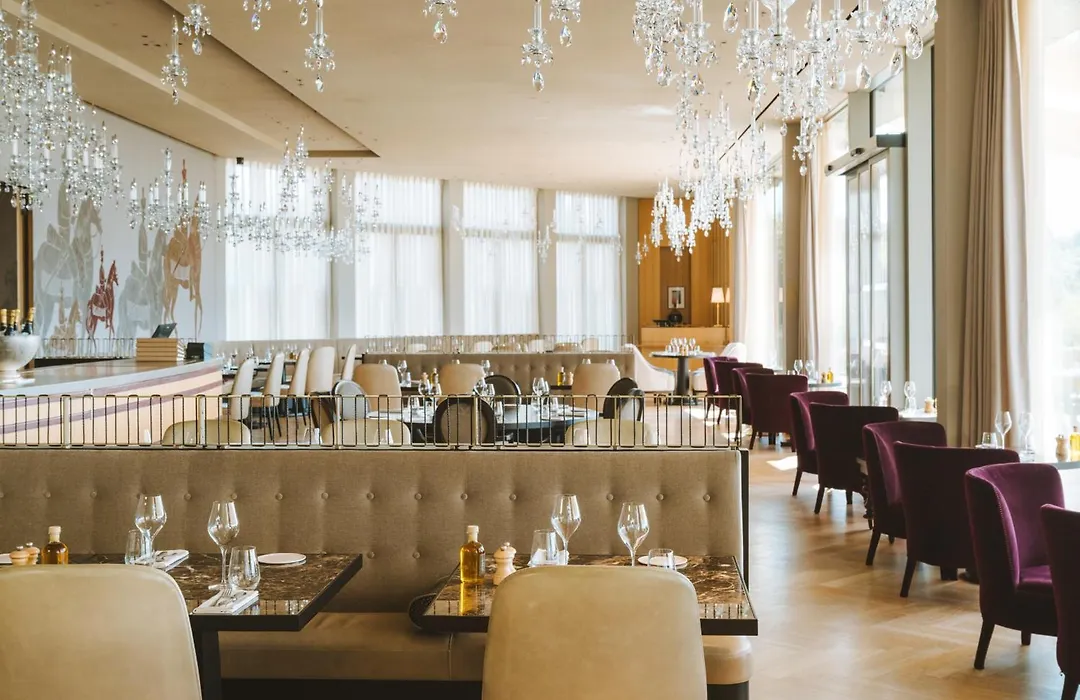 Royal Champagne Hotel & Spa-1