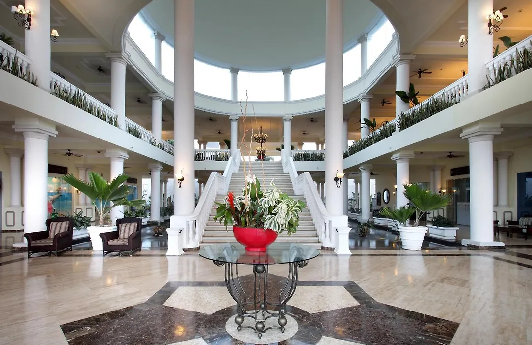 The Signature Level At Grand Palladium Lady Hamilton Resort & Spa-1