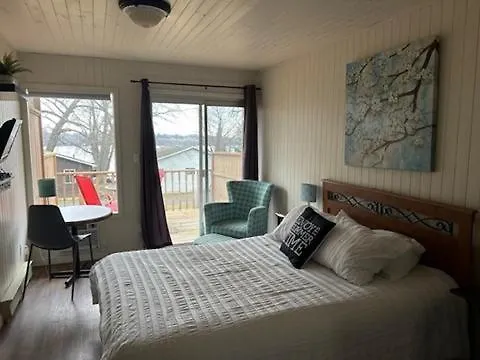 Merland Park Minnow Motel-1