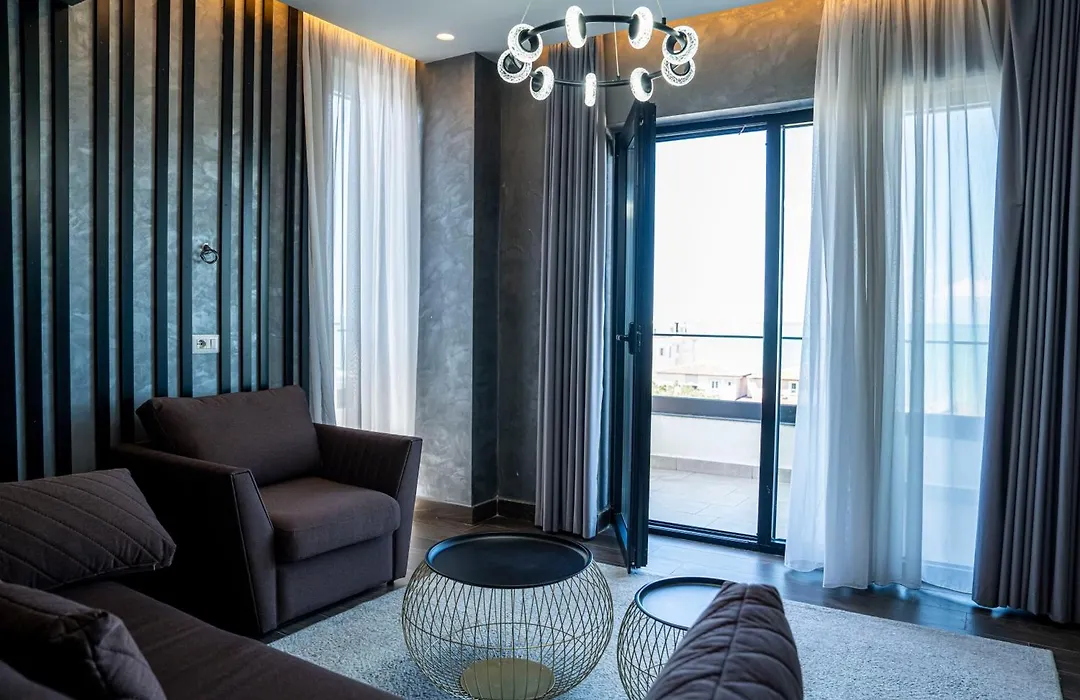 Henry Resort & Spa-1