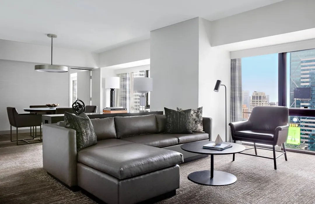 New York Marriott Marquis-1