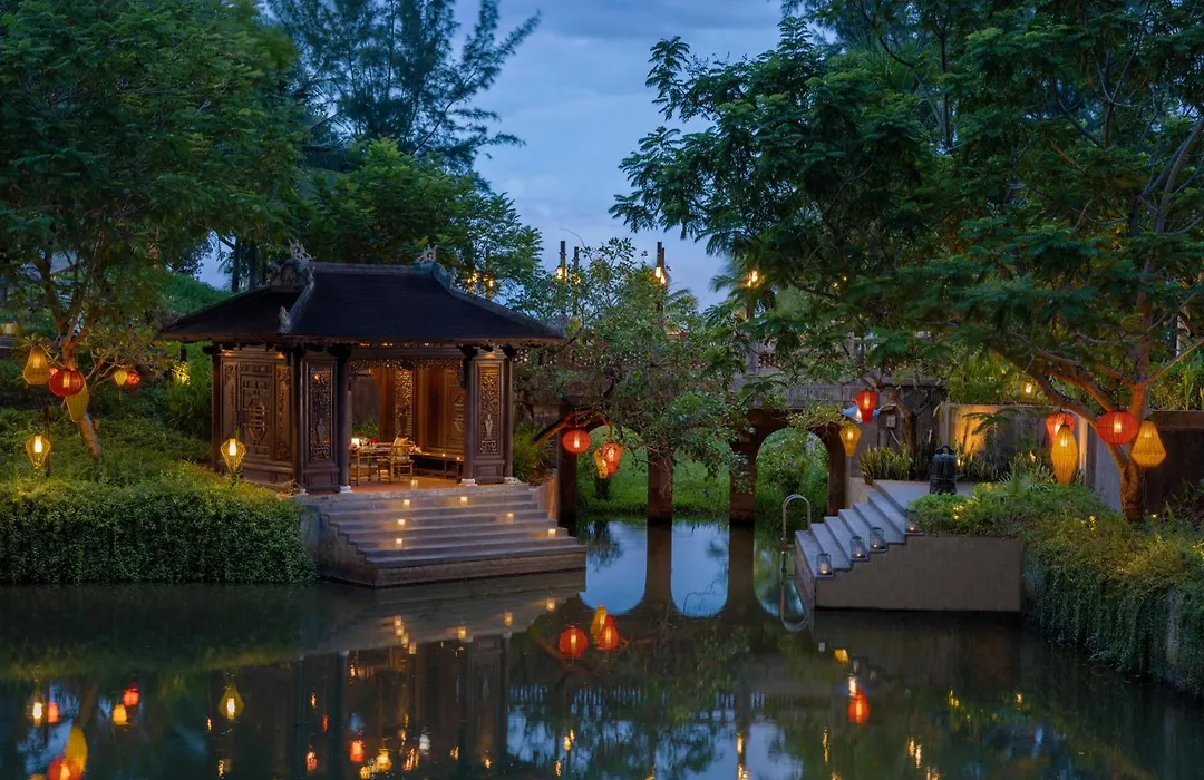 Banyan Tree Lang Co-1