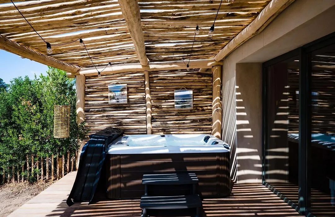 Le Hameau Des Pesquiers Ecolodge&Spa, Curio Collection By Hilton-1