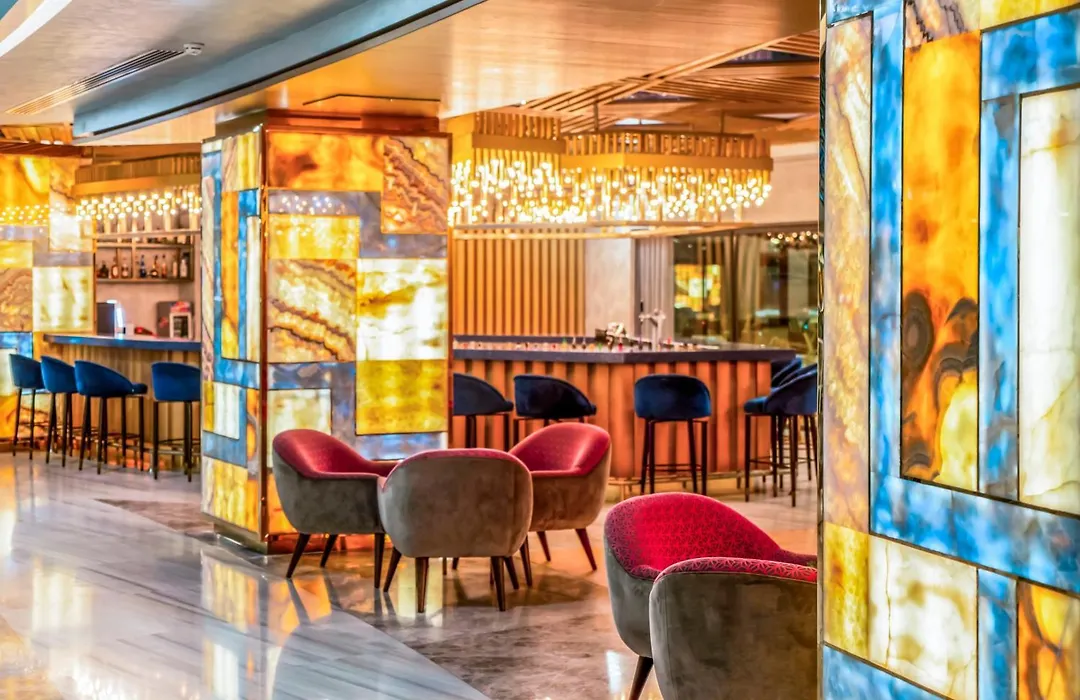 Royal Wings Hotel-1