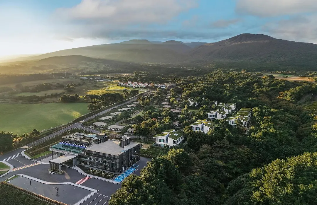Amber Pure Hill Hotels & Resorts Jeju-1