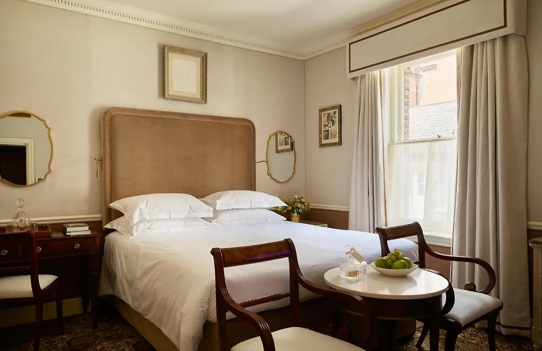 Egerton House-1