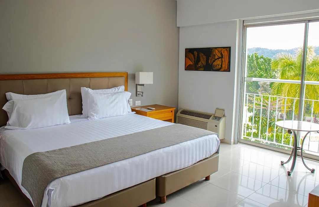 Hotel Estelar Altamira-1