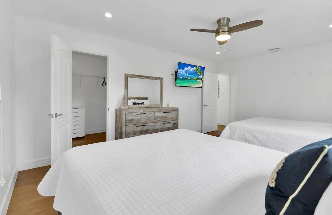 The Shores Hotel-1