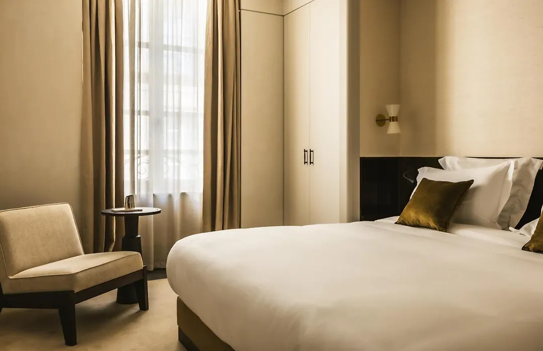 Mondovi Luxury Suites-1