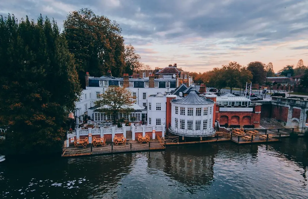 The Mitre, Hampton Court-1
