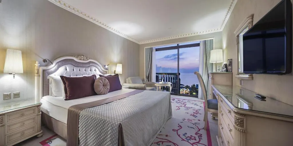 Merit Crystal Cove Hotel Casino & Spa-1