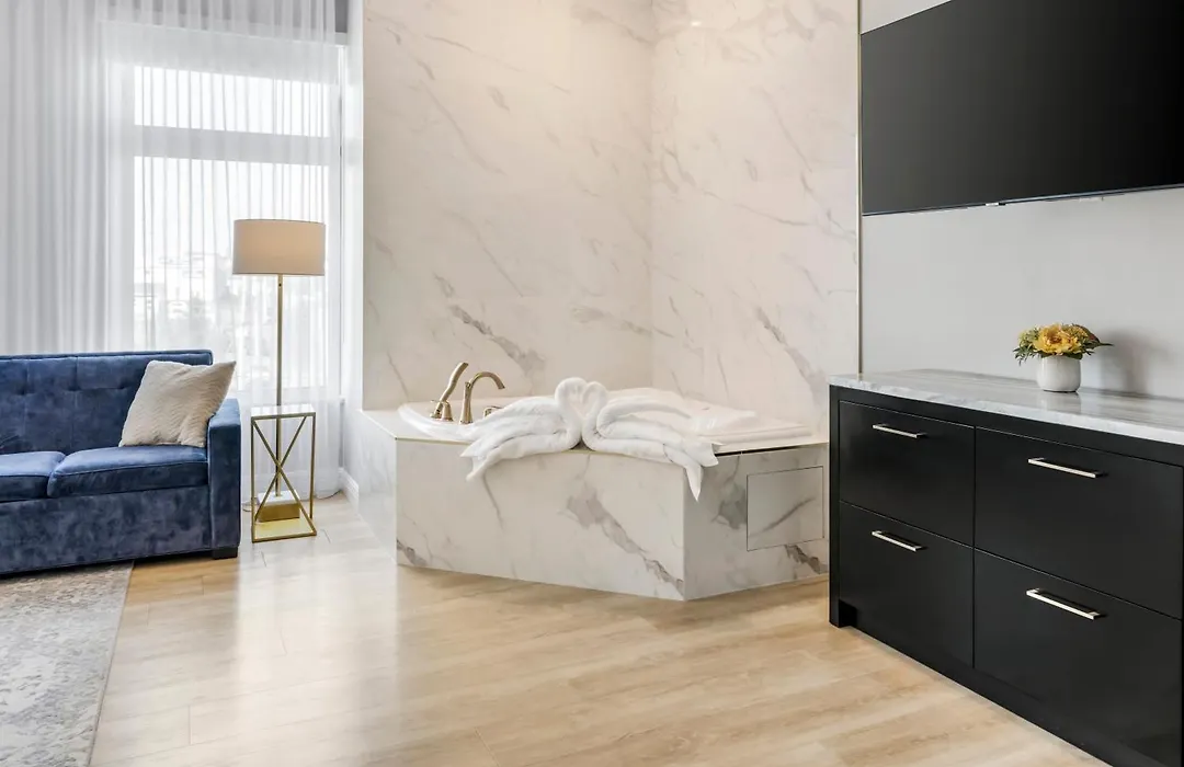 Halifax Tower Hotel & Conference Centre, An Ascend Collection Hotel-1