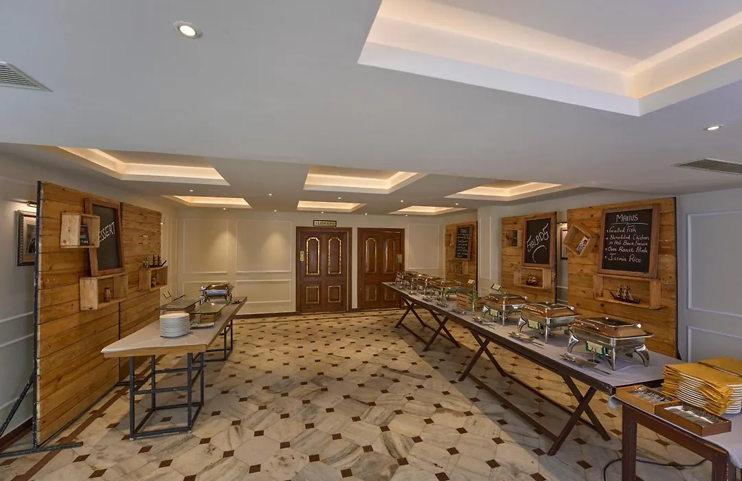 Casino Hotel - Cgh Earth, Cochin-1