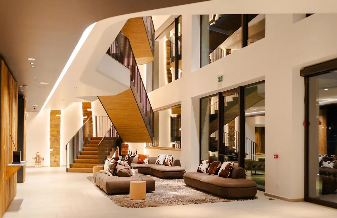 Grand Hotel Courmayeur Mont Blanc, By R Collection Hotels-1