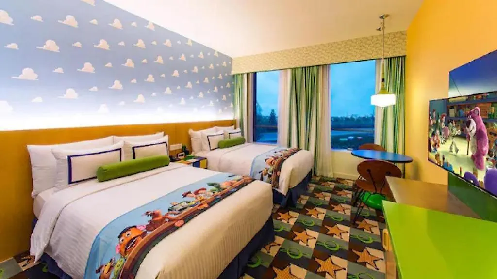Toy Story Hotel-1