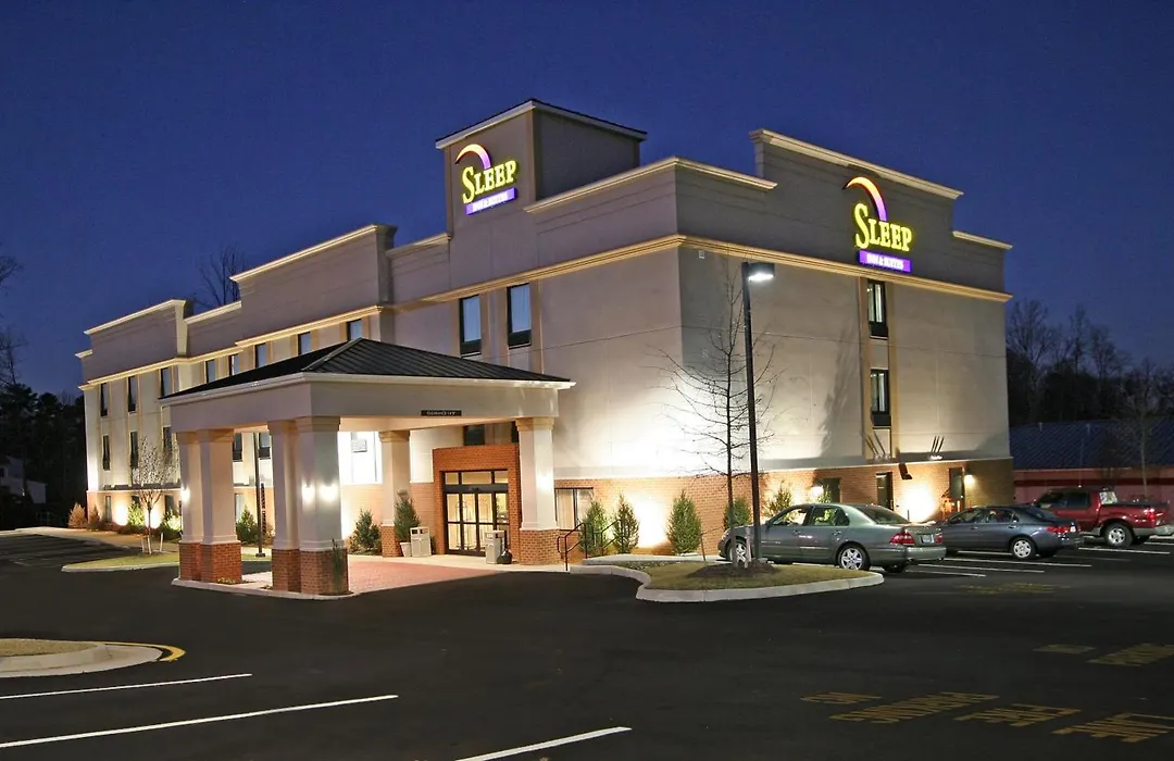 Sleep Inn & Suites Harbour Pointe-1