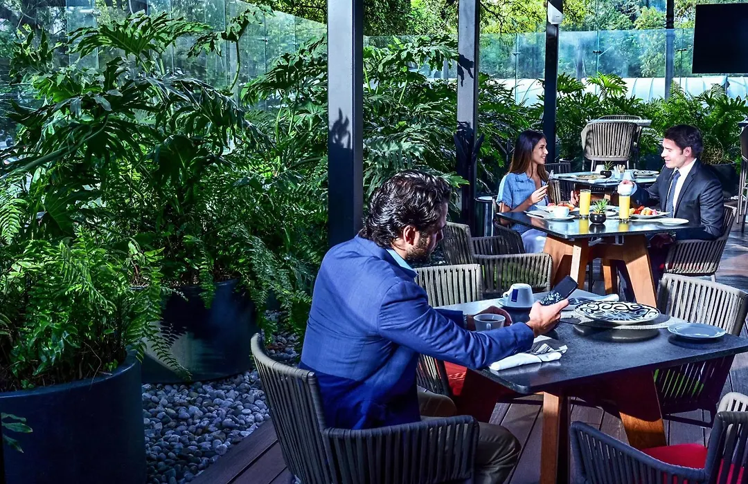 Krystal Grand Suites Insurgentes-1