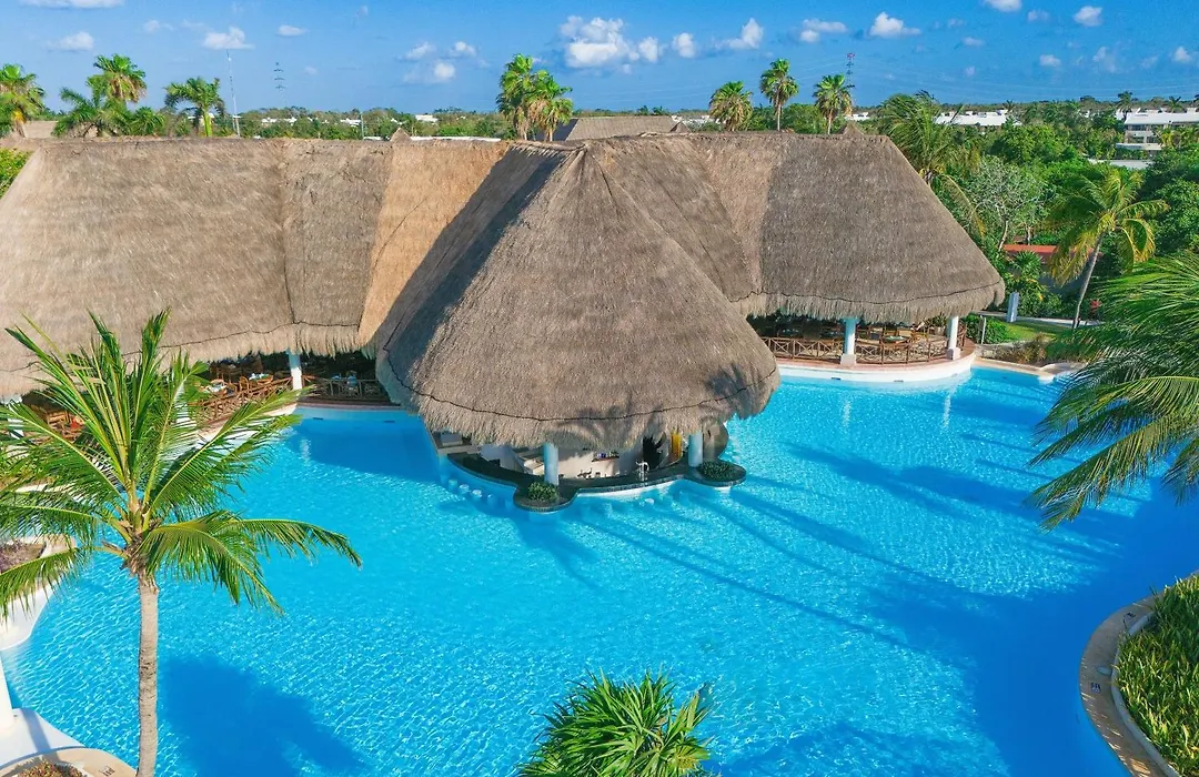 Grand Palladium Select White Sand Resort & Spa-1