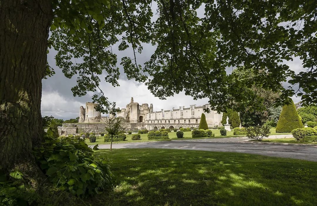Chateau De Fere-1
