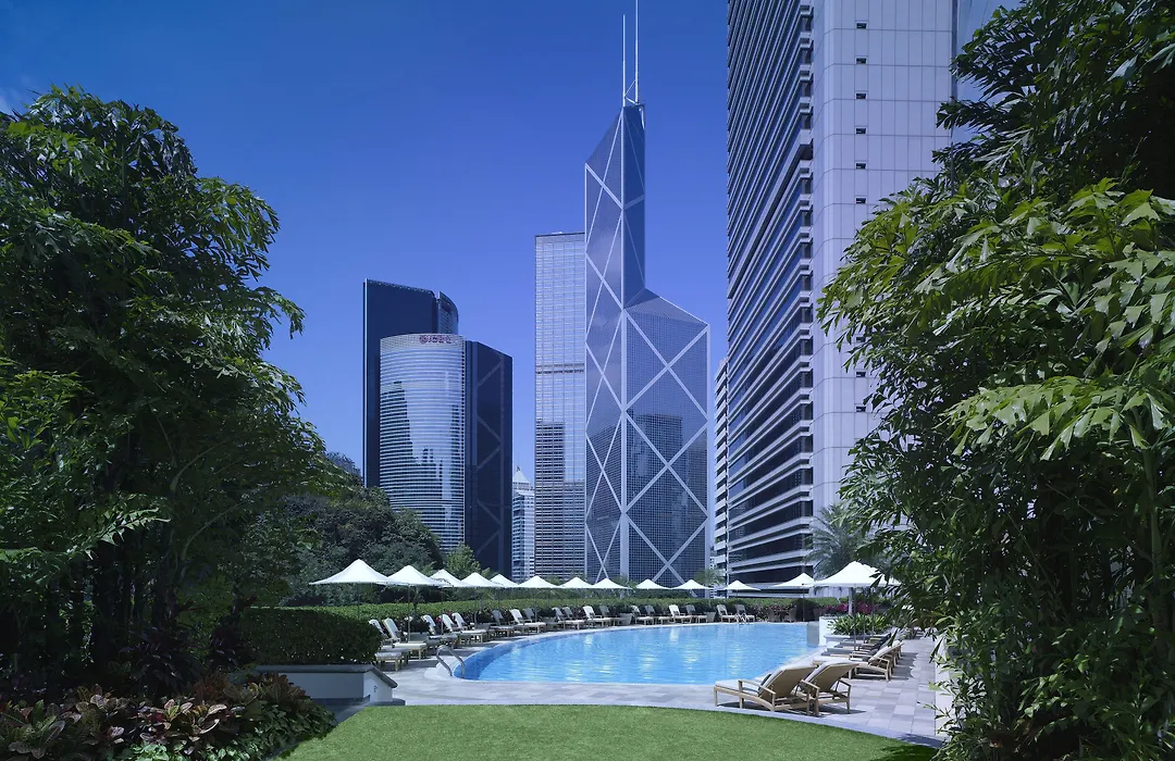 Island Shangri-La, Hong Kong-1