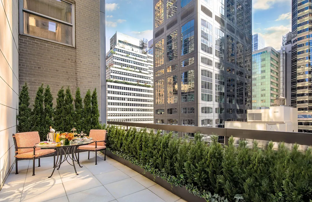 Four Seasons Hotel New York-1